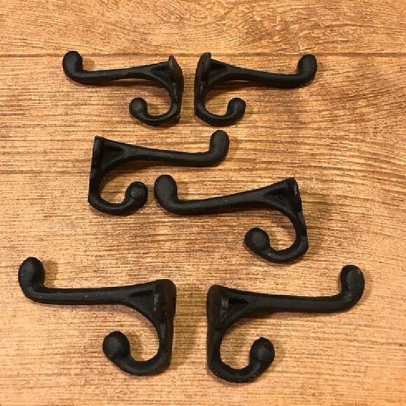 Two (2) Cast Iron Black 2 3/4" tall Double Wall Hooks Two (2) 0170-01202 - Picture 7 of 16